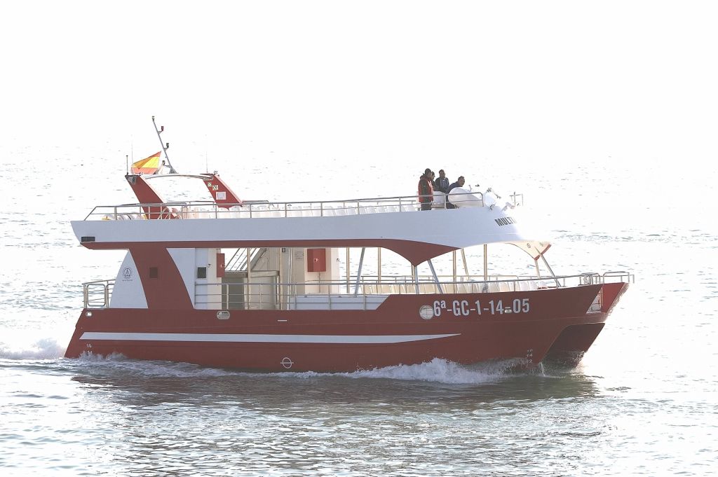 Catamaran à Passagers ouvert